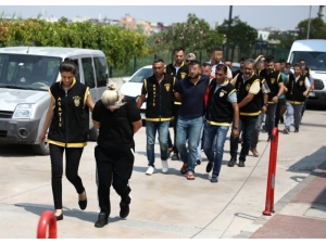 4,795 Milyon Euroluk Vurgunda Lüks Yaşam Sonları Oldu