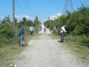 İzmit’te Temizlik Çalışmaları Sürüyor