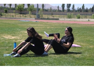 Curling Milli Takımı Kamp Çalışmalarını Erzurum’da Sürdürüyor