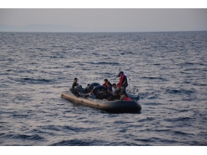 Enez Açıklarında 36 Düzensiz Göçmen Yakalandı
