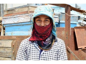 Tarım İşçisi Elif Sude Okumak İstiyor