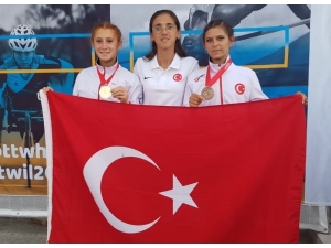 Burhaniye’de Özel Sporcular Dünya Şampiyonu Oldu