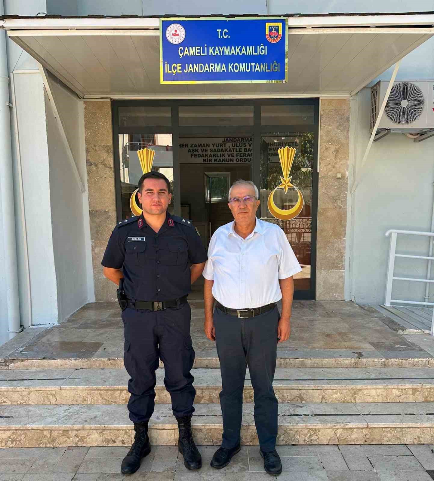baskan-arslan-dan-ilce-jandarma-komutani-arslan-a-hayirli-olsun-ziyareti