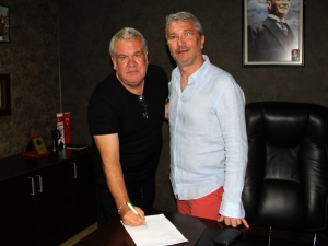 Adanaspor, Levent Eriş İle Anlaştı