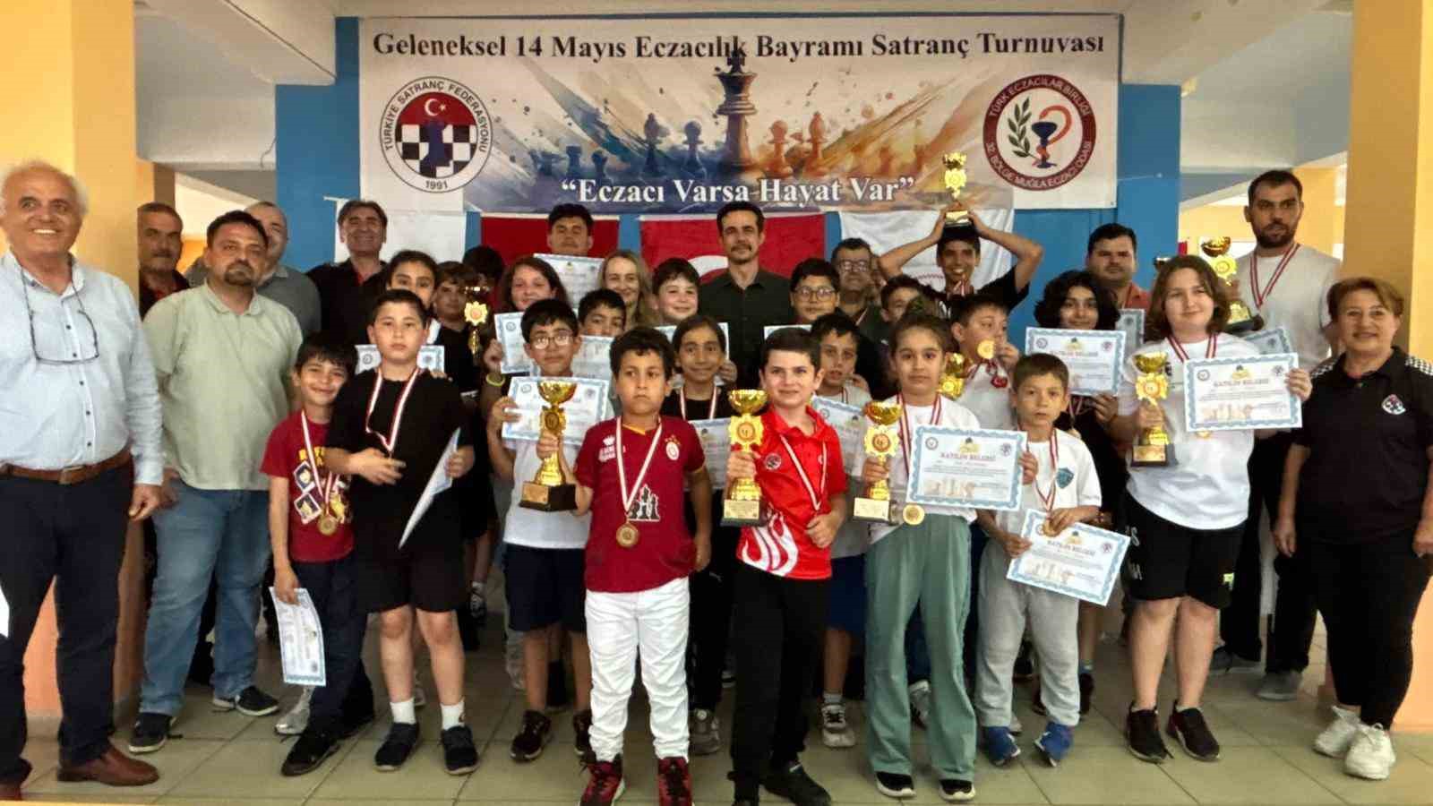 koycegiz-satranc-sporcularini-agirladi