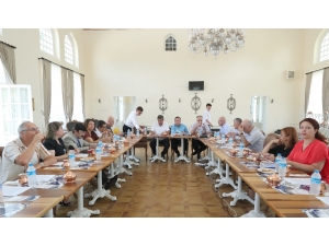 Trakya Üniversitesi Yönetim Kurulu Toplantısı Şerbet Evi’nde Gerçekleştirildi