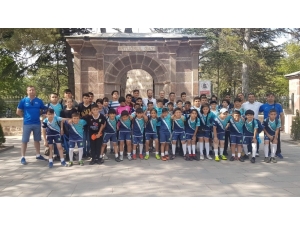 Eskişehir Gökmeydan Spor Kulübü, ‘Ecdadın İzinde Tarih, Kültür Ve Spor’ Gezilerine Başladı