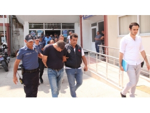 İş Adamına Kadın Ayarlayıp, Şantajla 40 Bin Dolar Almaya Çalıştılar