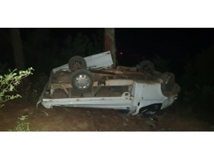 Kamyonet, Mevlid Dönüşü 80 Metrelik Uçuruma Yuvarlandı: 1 Ölü, 4 Yaralı