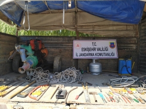 Jandarma Ekiplerinin Dikkati 5 Hırsızı 1 Saatte Ele Verdi