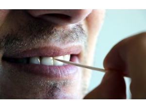 Diş Hekimlerinden “Kürdan" Uyarısı