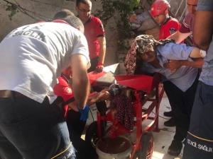 Kolunu Salça Makinesine Kaptırdı