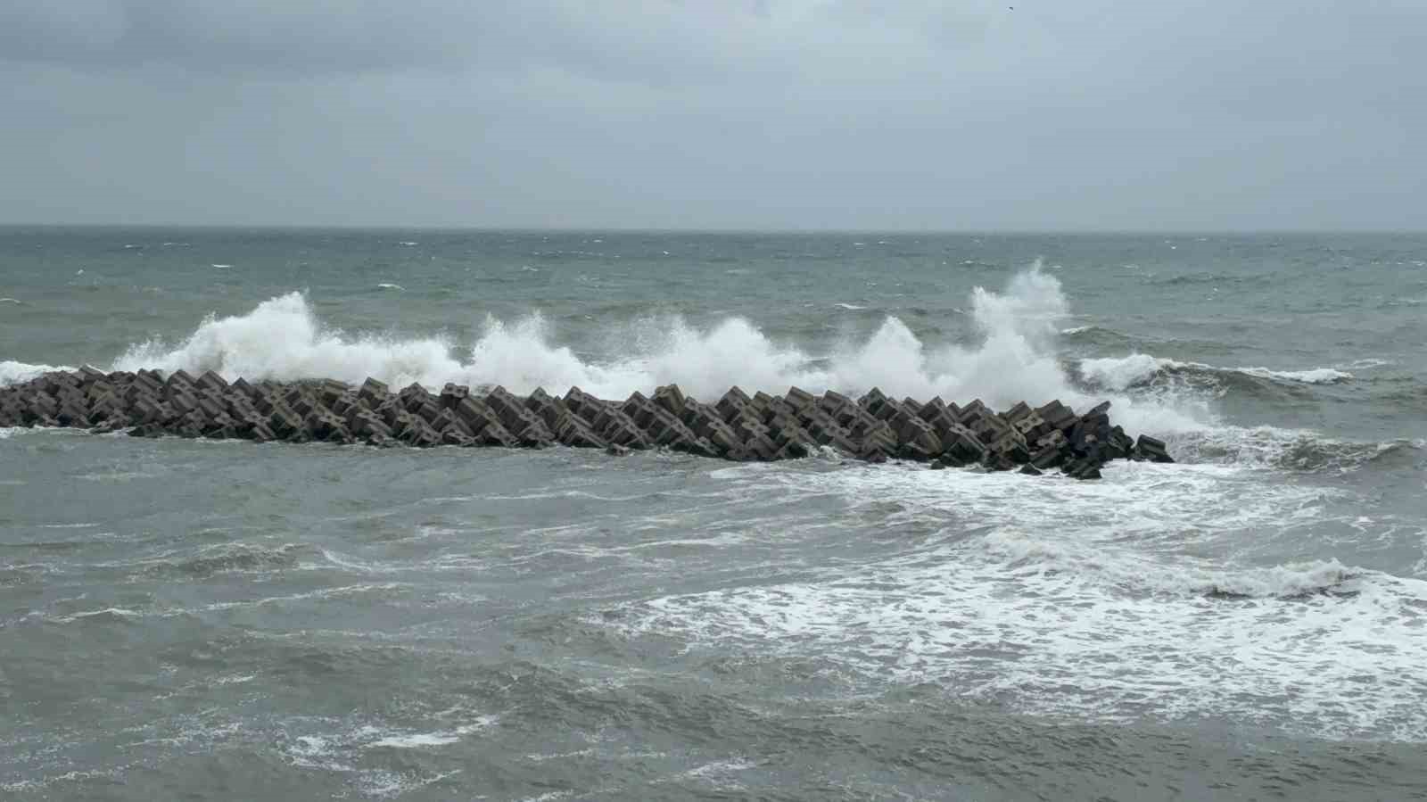 bati-karadeniz-de-firtina-alarmi