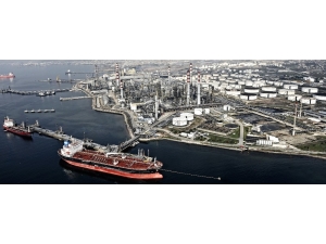 İş Dünyası Ve Siyasiler Tüpraş’ın Taşınması İddialarına Sert Tepki Gösterdi