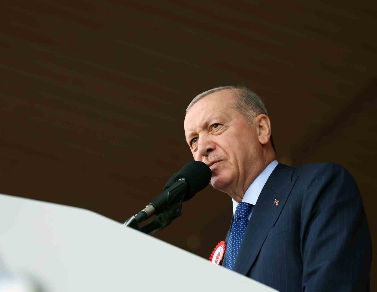 cumhurbaskani-erdogan-ordumuz-bugun-en-guclu-donemini-yasiyor
