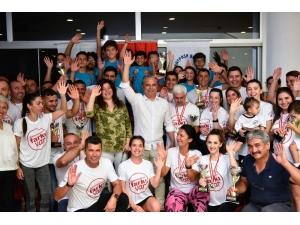 Belediye Çalışanları, Genç Antrenörlerle Turnuvaya Çıktı