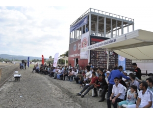 Atlı Sporda Bursa Farkı