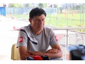 Giray Bulak: "4-5 Oyuncu Almayı Düşünüyoruz"