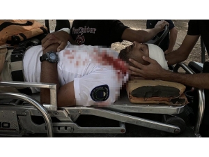 İsrail Polisi, Mescid-i Aksa’nın Muhafızını Darp Ederek Gözaltına Aldı