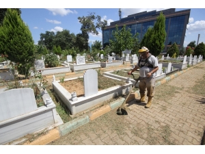 Çayırova’da Bayram Hazırlıkları Sürüyor
