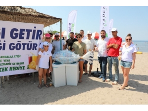 Sahilden Bir Kamyon Dolusu Ambalaj Atığı Çıktı