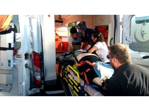 Minibüsün Altına Kalan Kadın Hayatını Kaybetti