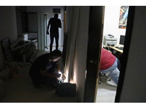 Kiloları Yüzünden Hayata Küsen Adam, Bilgisayar Başında Ölü Olarak Bulundu