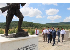 Dumlupınar’da Zafer Bayramı Öncesi Hazırlıklar Devam Ediyor