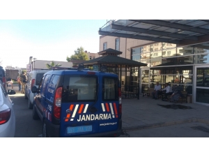 Tartıştığı Eşi İle Kızını Öldürdü