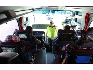 Şoförlerin Uyuşturucu Ve Alkol Gözlüğüyle İmtihanı