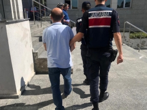 Kocaeli’de 200 Bin Tl’lik Kadın Pedi Çalan 2 Şüpheliyi Yakalandı