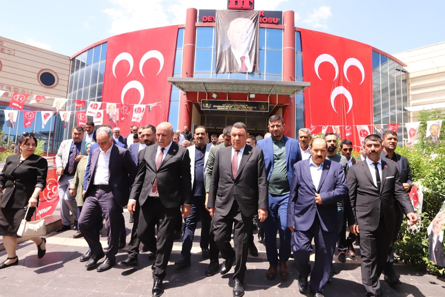 mhp-kayapinar-kongresinde-baver-bulut-yeniden-baskan-secildi