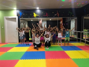 Çocukları Spora Teşvik Etmek İçin Ücretsiz Ders Veriyor