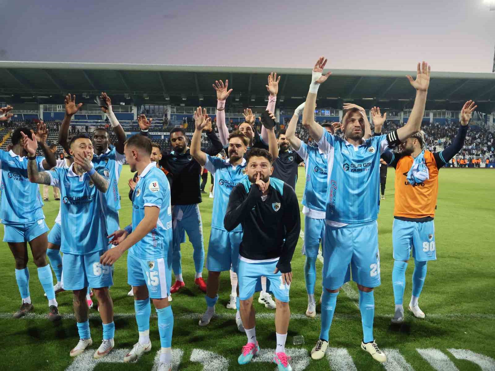erzurumspor-fk-dan-tarihi-galibiyet