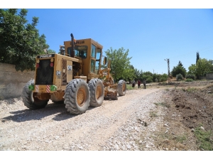 Haliliye Kırsalında Yol Yapım Çalışmaları Sürüyor