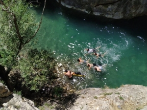 Düşen Telefonunu Çıkartmak İçin Daldı, Cansız Bedeni Çıktı