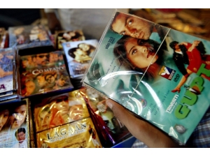 Pakistan’da Hint Filmlerine Yasak Getirildi
