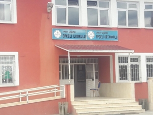 Yükümlü, Mahallesindeki Okulu Tek Başına Boyadı