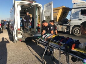 Gaziantep’te İki Otomobil Çarpıştı: 4 Yaralı