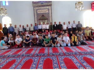 Hisarcık’ta Açılan 36 Yaz Kur’an Kursunda 620 Öğrenci Öğrenim Gördü