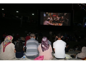 Sivrihisar’da Açık Hava Sinema Geceleri Devam Ediyor