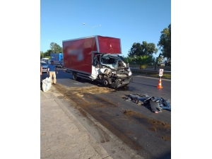 Alanya’da Midibüs İle Kamyonet Çarpıştı: 15 Yaralı