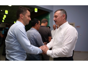 Başkan Büyükakın, Gebze’de Personeliyle Bayramlaştı