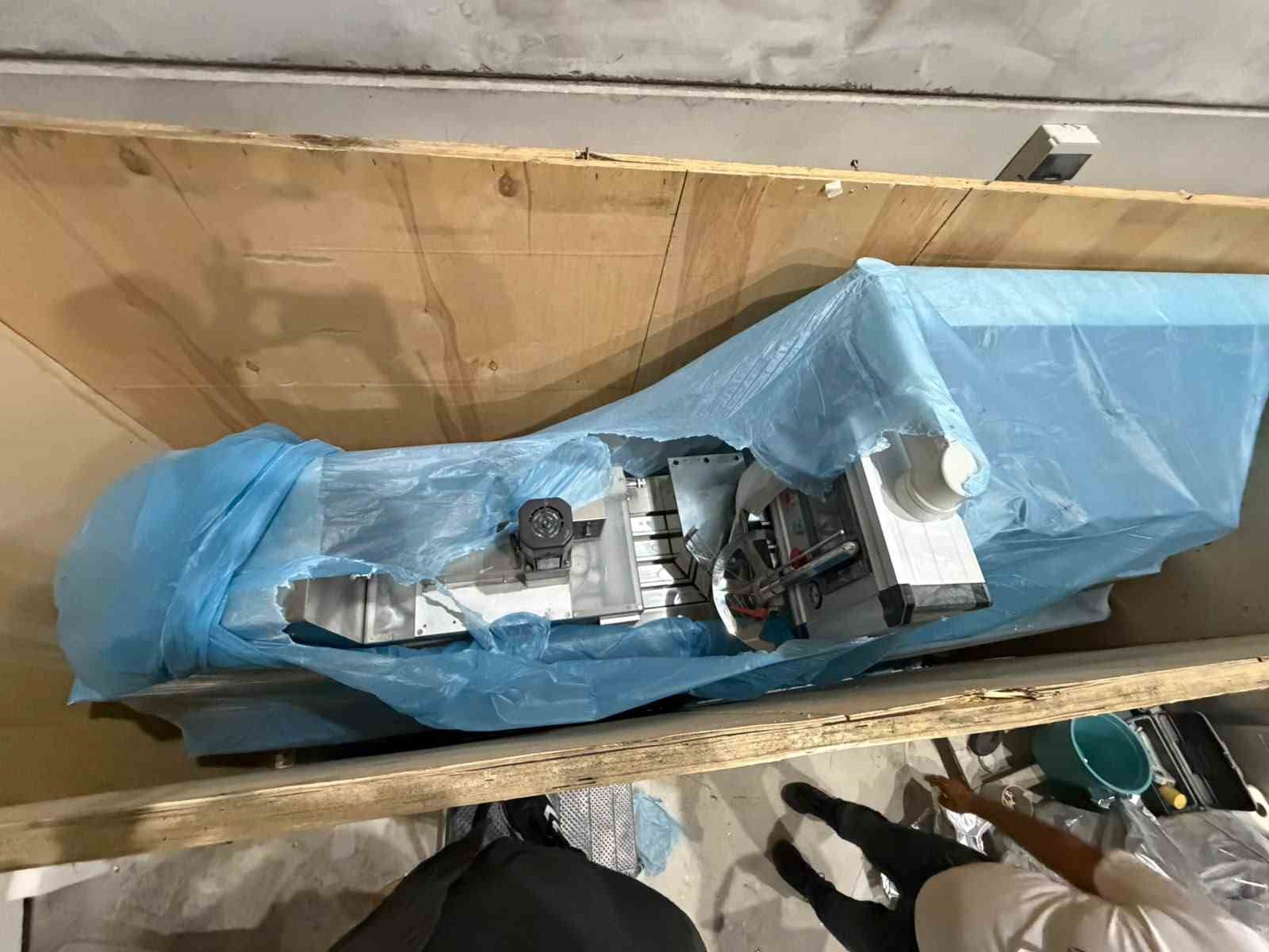 mersin-de-plastik-ambalaj-dukkaninda-uyusturucu-imalathanesi-ortaya-cikarildi-100-bin-sentetik-ecza-hap-ele-gecirildi