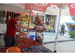 Bayram Çikolata Ve Şekerlerine Bu Sene İlgi Daha Çok