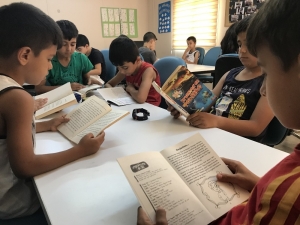 Kartepeli Minikler Her Gün Bir Saat Kitap Okuyor