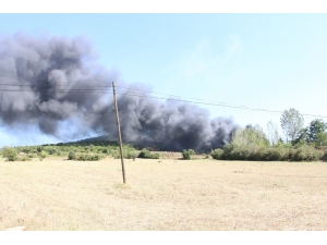 Kula’da Katı Atık Bertaraf Tesisinde Yangın