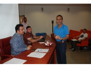 İzmit Belediyesi’nin “Başkanlık Kupası”nda Kuralar Çekildi