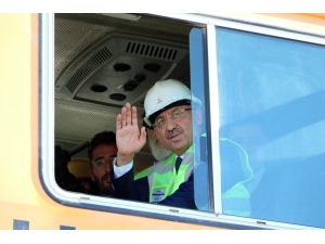 Cumhurbaşkanı Yardımcısı Oktay: “Yatırımlar Türkiye’nin Her Tarafında Hızla Devam Ediyor”