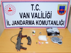 Silah Ve Uyuşturucu Operasyonu